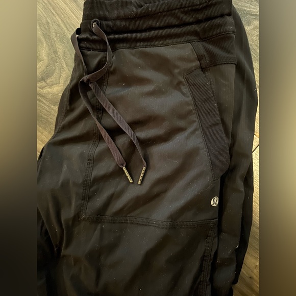 Lululemon dance studio - Picture 3 of 3